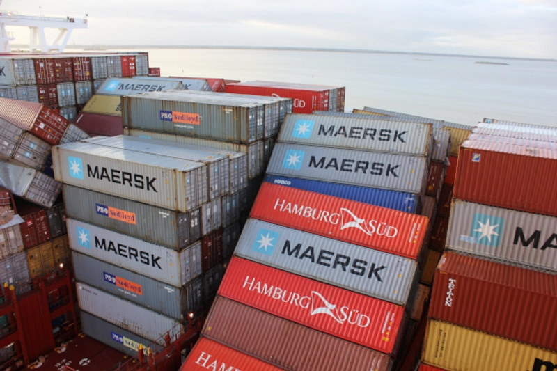 IMO Introduces Mandatory Reporting of Containers Lost at Sea thumbnail