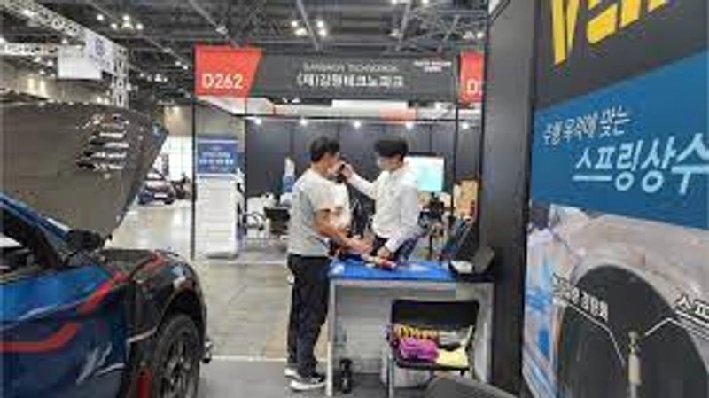 Exhibition AUTO SALON WEEK