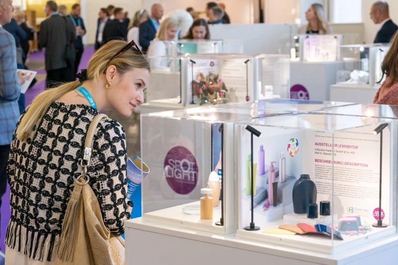 Trade show COSMETIC BUSINESS