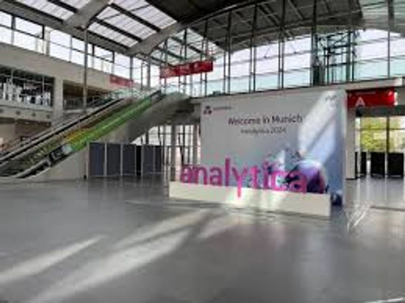 Exhibition ANALYTICA