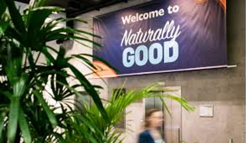 Show NATURALLY GOOD