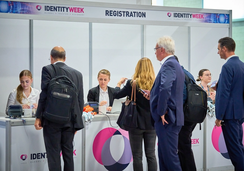 Show IDENTITY WEEK - NETHERLANDS