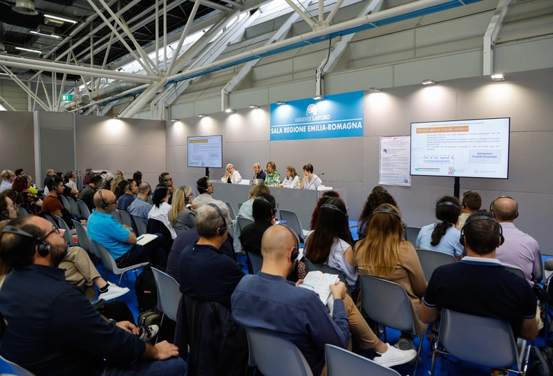 Exhibition AMBIENTE LAVORO