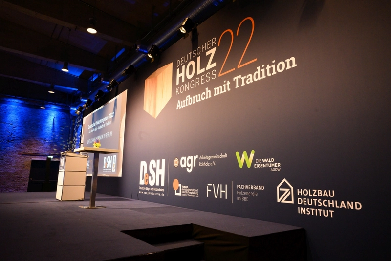 Show DEUTSCHER HOLZKONGRESS formerly KONGRESS DER SAEGE- & HOLZINDUSTRIE