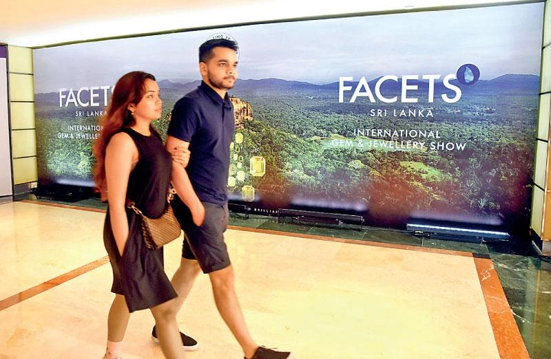 Exhibition FACETS