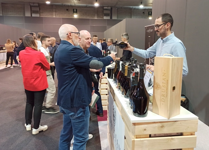 Show WINE NEXT