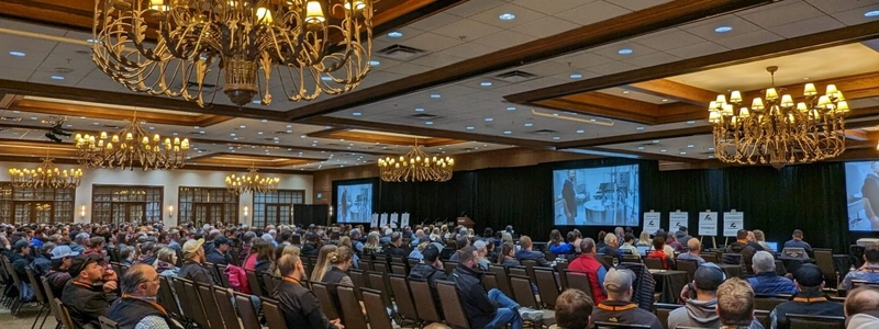 Show Western Canadian Dairy Seminar