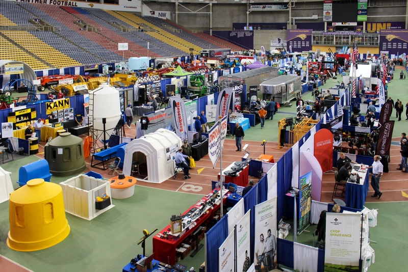 Trade show Hawkeye Farm Show