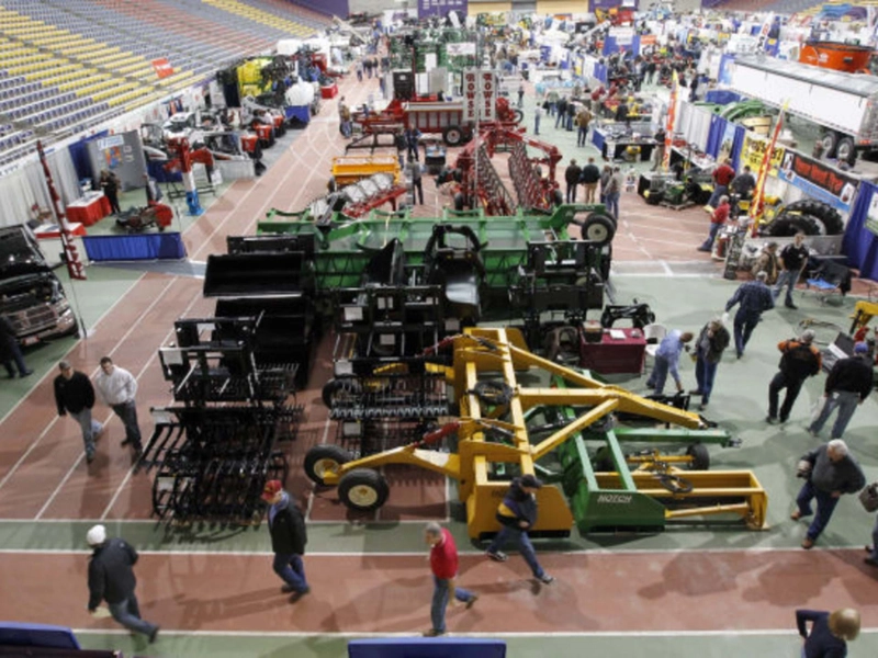 Exhibition Hawkeye Farm Show