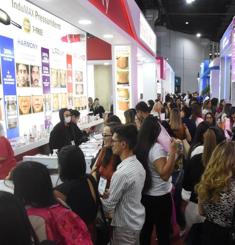 Exhibition Estetica In Rio
