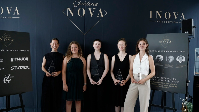 Show Inova Collection 