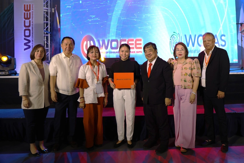 Show World of Consumer Electronics Expo