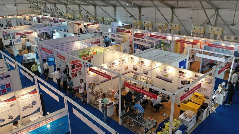 Trade show PharmaTech & LabTech Expo 