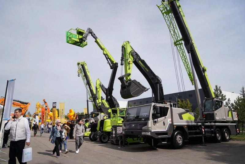 Show Kazakhstan International Road and Heavy Construction, Communal Machinery Exhibition (Kazcomak)