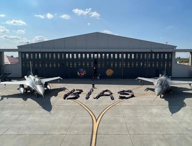 Show BUCHAREST INTERNATIONAL AIR SHOW & GENERAL AVIATION EXHIBITION