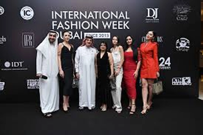 Show International Fashion Week Dubai
