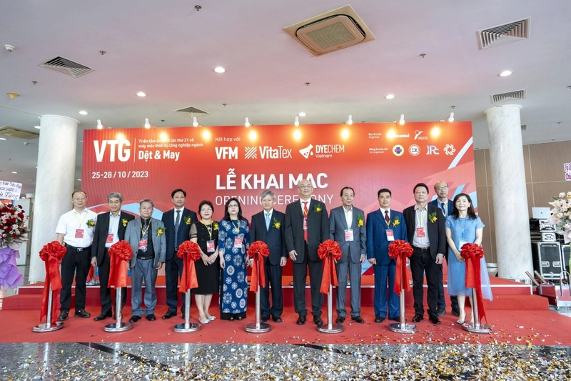 Show Vietnam International Textile & Apparel Accessories Exhibition (VitaTex) 