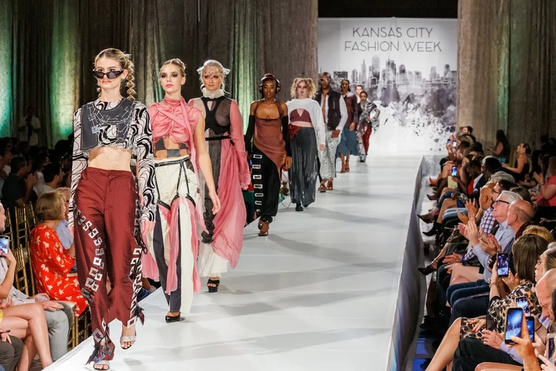 Show Kansas City Fashion Week 