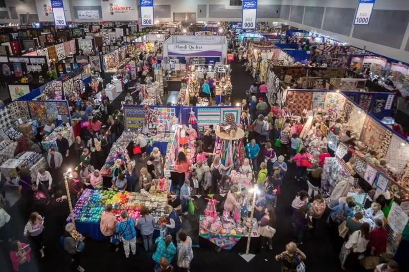 Trade show Road to California Quilters Conference & Showcase
