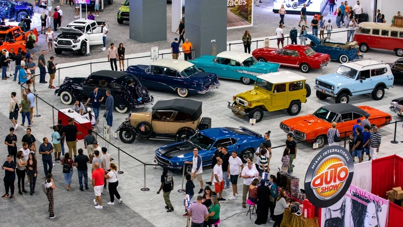 Show Miami International Auto Show 