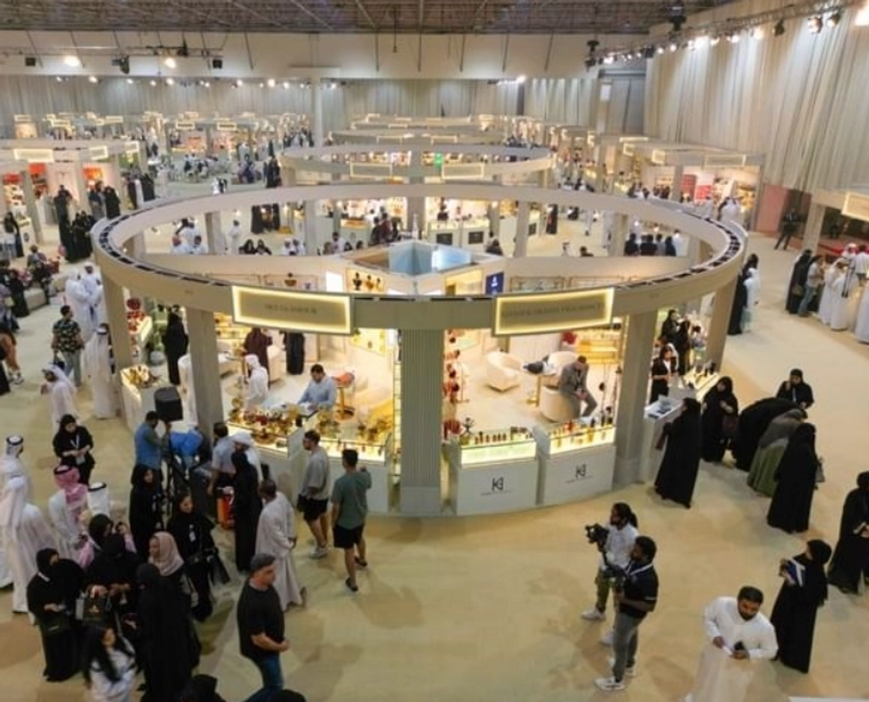 Show Emirates Perfumes & Oud Exhibition
