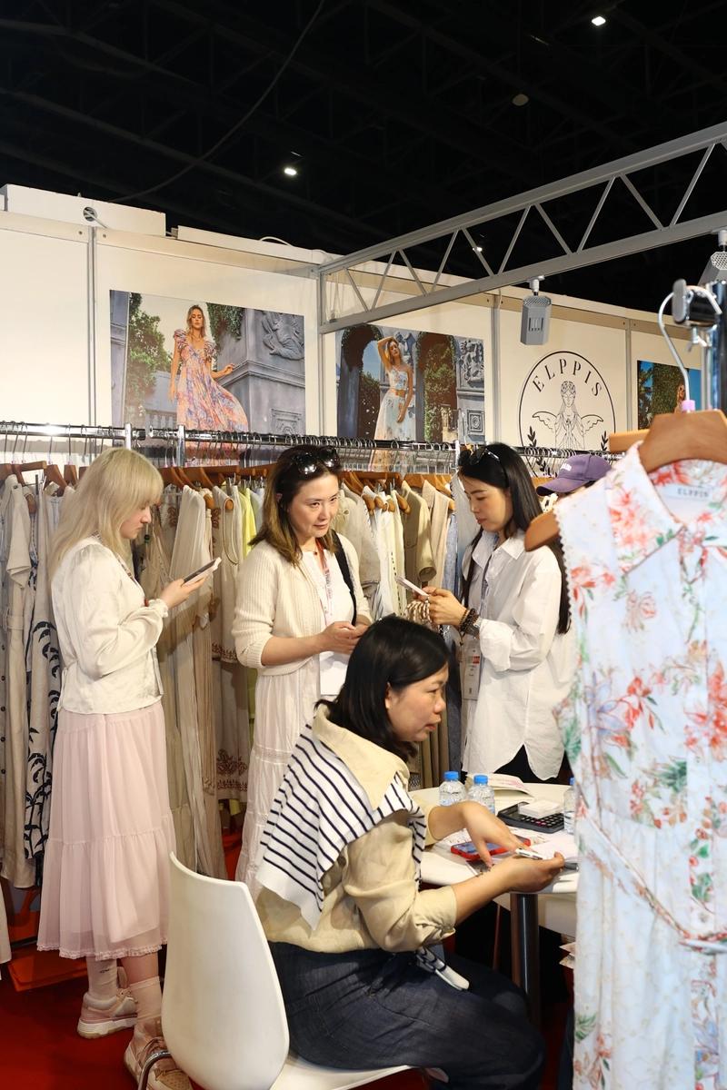 Show International Apparel & Textile Fair 