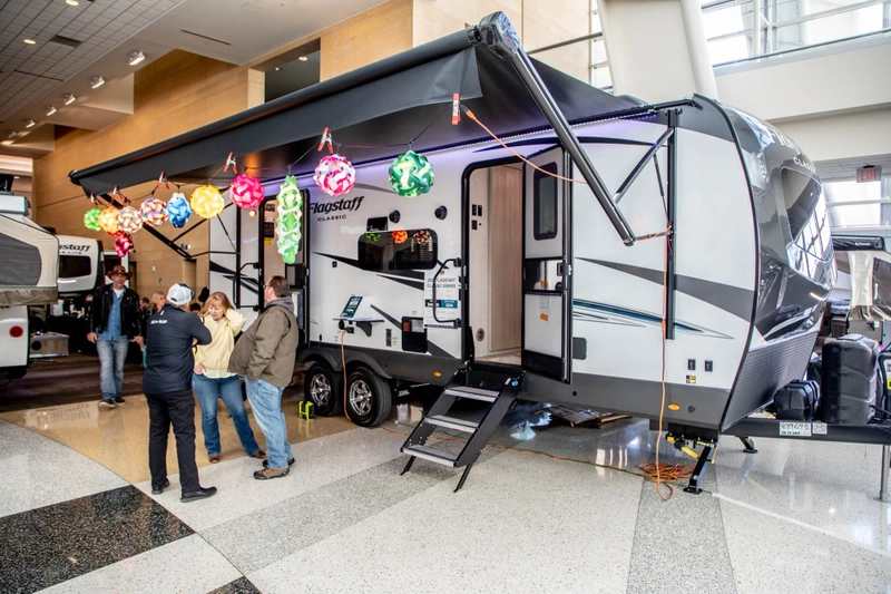 Show GRAND RAPIDS CAMPER, TRAVEL & RV SHOW 