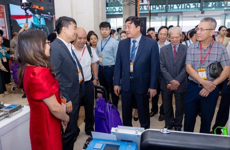 Show Construction Vietnam