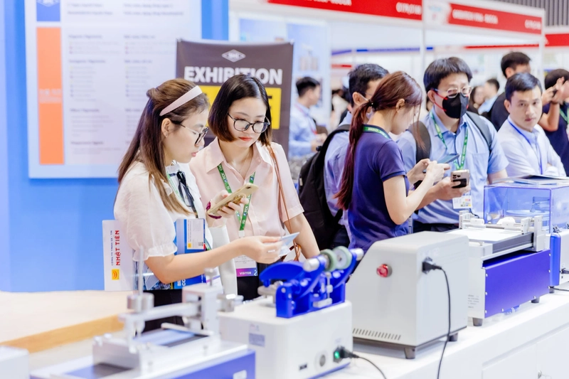 Event Plastech Vietnam