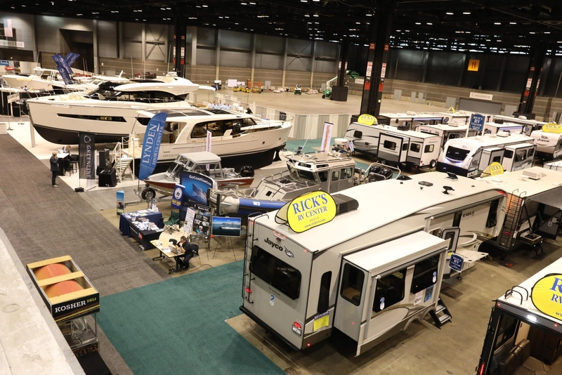 Show Chicago Boat Show