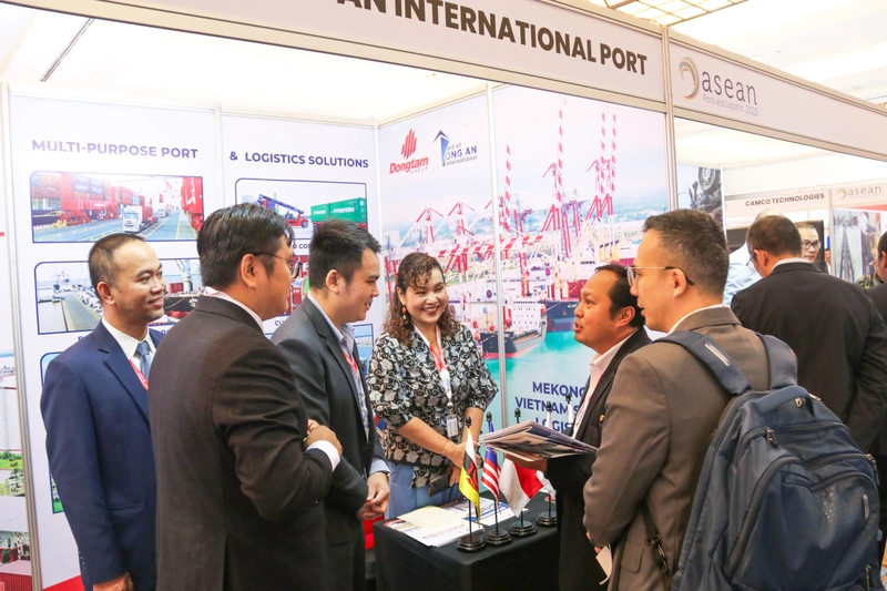 Show ASEAN Ports and Logistics