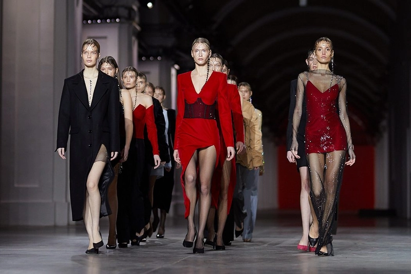 Show Ukrainian Fashion Week