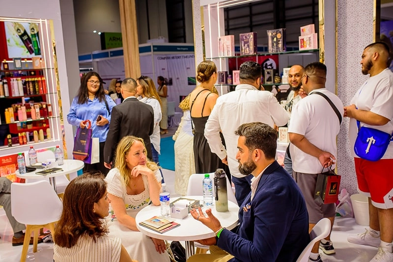 Show Tones of Beauty